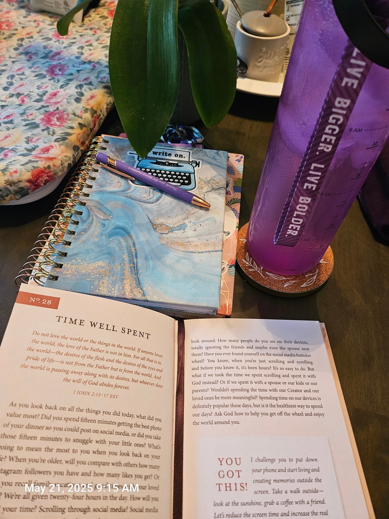 Already got about 1,000 steps in. Taking a few minutes to do the daily reading and Journaling.
I'm learning a better way for me.💜

Is your time well spent?
Take the time to make someone smile today!😁